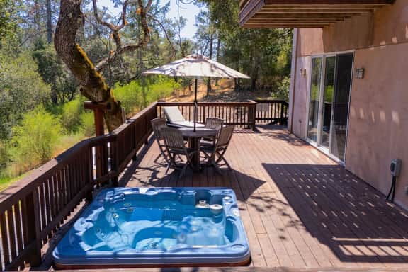 Wine Country Escape | Pool | Spa | Bocce | Dog OK